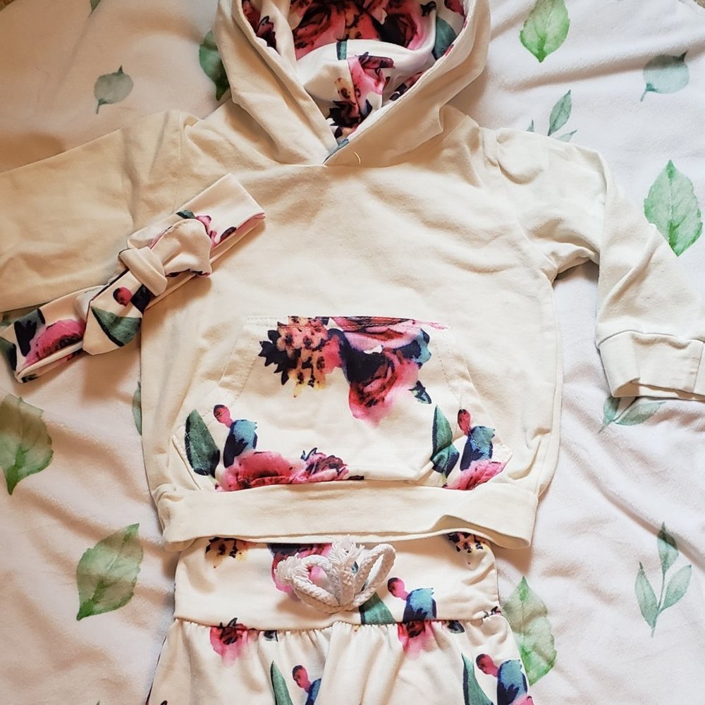 Soft Floral Jogger Suit
